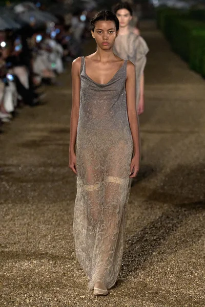 Look 74